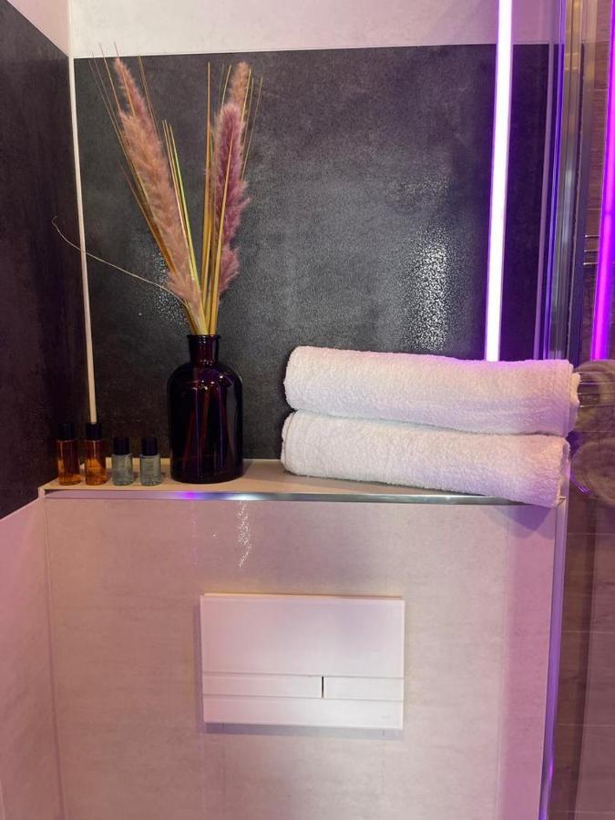 #4 Tgha Luxury One Bedroom Apartment In Athlone Kültér fotó